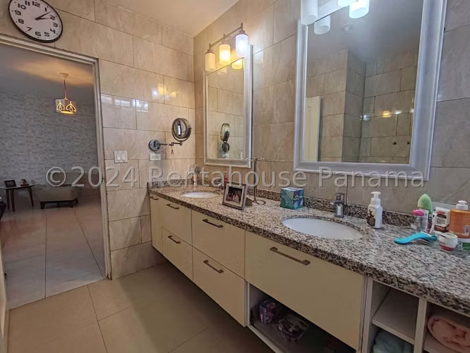 VENTA DE APARTAMENTO MARBELLA HQ