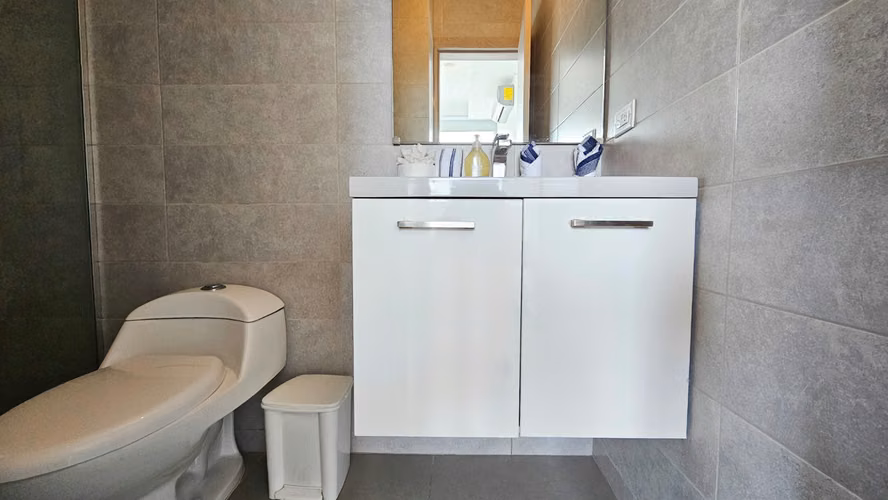 Apt Amoblado de 1 Habitación en Vía España - 49.30 m2 - Imagen 8