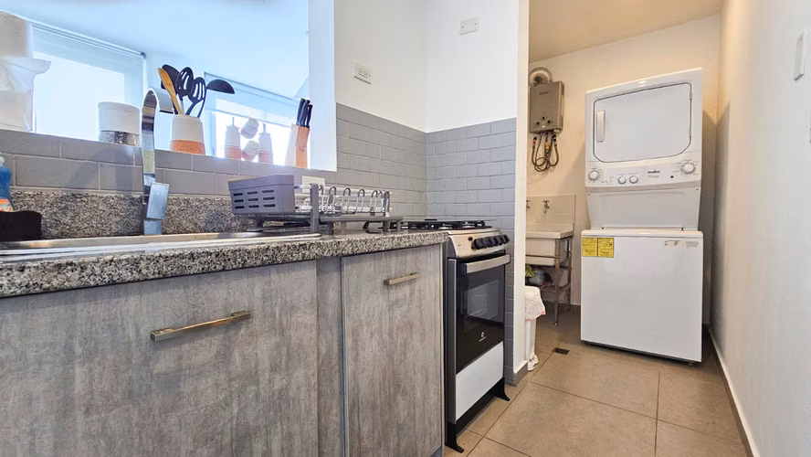 Apt Amoblado de 1 Habitación en Vía España - 49.30 m2 - Imagen 13