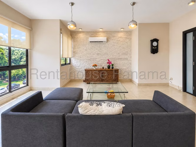 ALQUILER DE APARTAMENTO AMADOR HQ