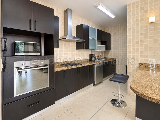 ALQUILER DE APARTAMENTO AMADOR HQ