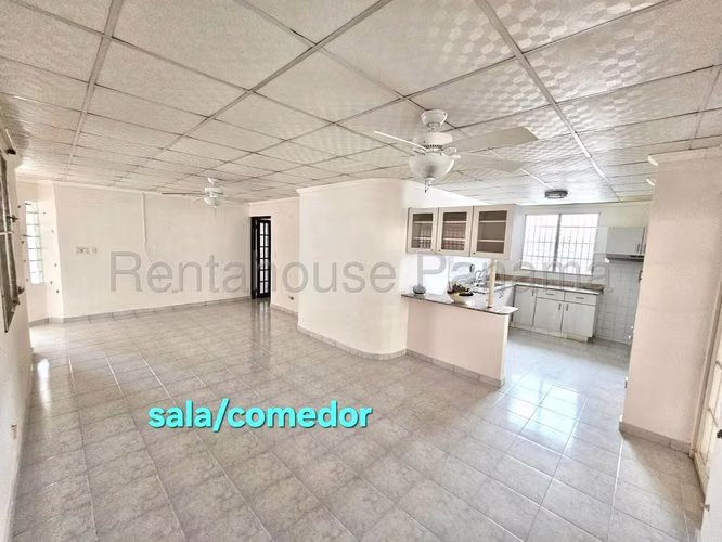 Venta de Casa Remodelada en Villa Lucre 27*2032mfk - Imagen 5
