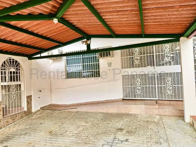 Venta de Casa Remodelada en Villa Lucre 27*2032mfk - Imagen 8