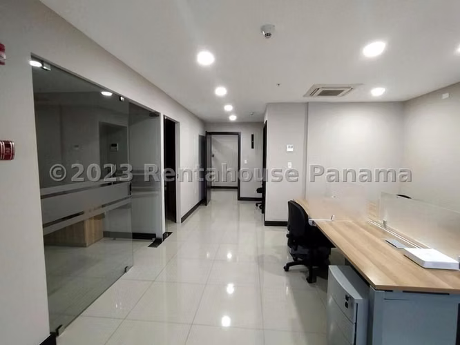 Venta de Oficina sobre Calle 50  27LGG2382