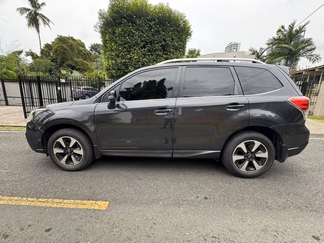 SUBARU FORESTER 2017 · AWD X-MODE · PORTÓN ELÉCTRICO · CÁMARA · 91 MIL KM MC009