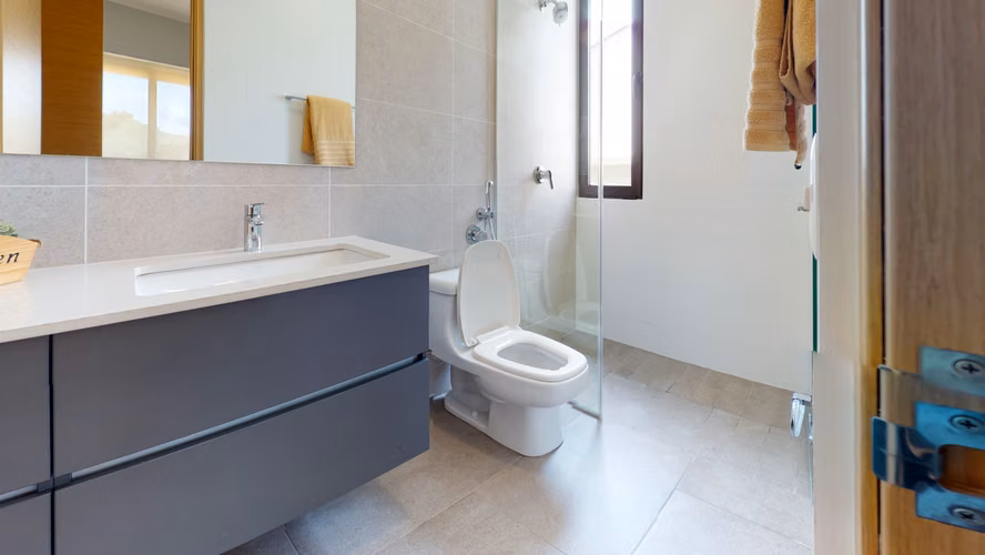 Se Vende Casa con terreno de 315 m2 en Barrio Alto