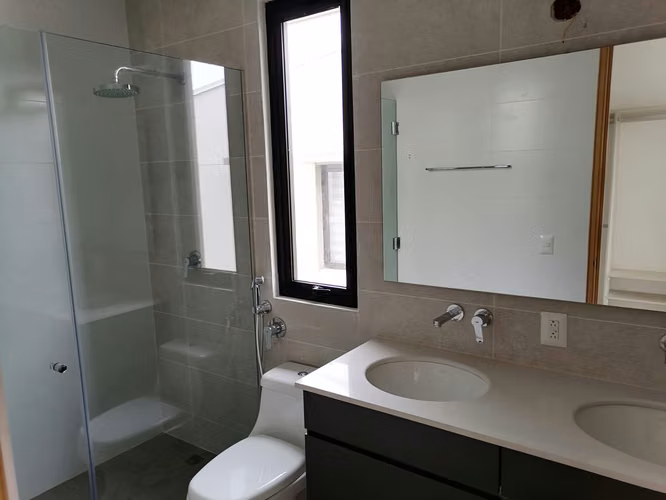Se Vende Casa con terreno de 375 m2 en Barrio Alto
