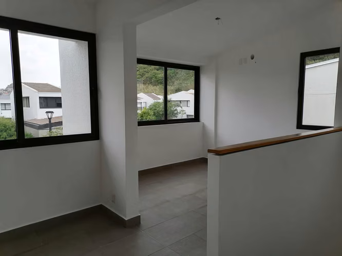 Se Vende Casa con terreno de 375 m2 en Barrio Alto