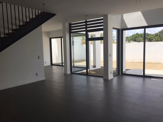 Se Vende Casa con terreno de 405 m2, Barrio Alto