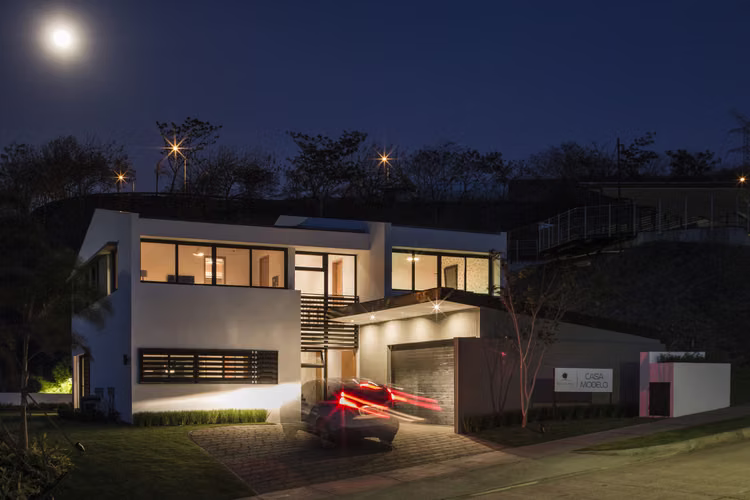 Se Vende Casa con terreno de 450 m2, Barrio Alto