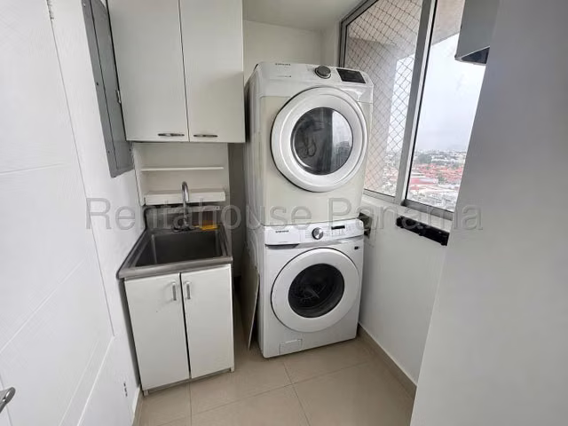 J2414GRR Alquiler de Apartamento en Costa del Este 