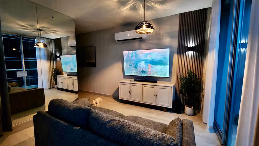 SE ALQUILA APARTAMENTO AMOBLADO EN OBARRIO, PH URBANA