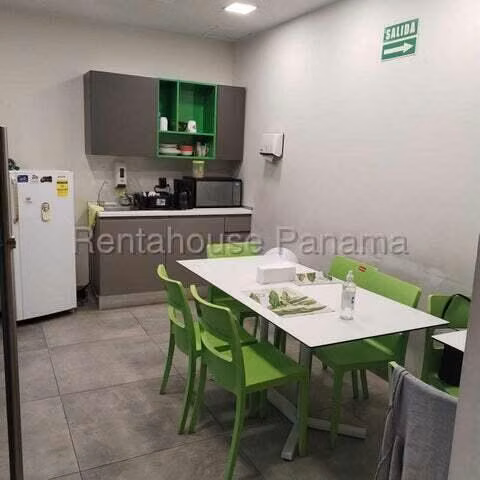 Alquiler de amplia galera de 1,400 m², estratégicamente ubicada en Juan Díaz