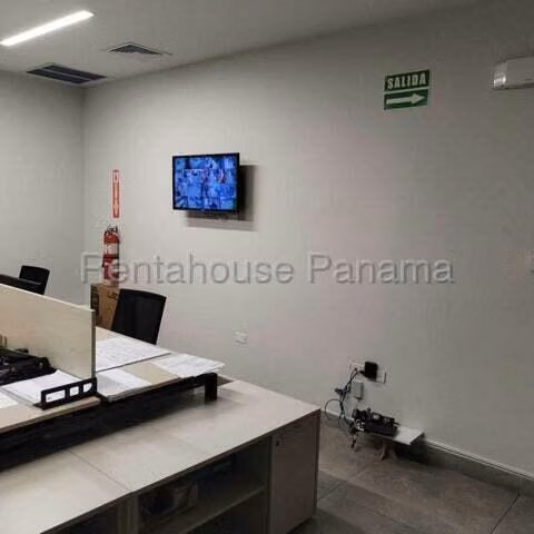 Alquiler de amplia galera de 1,400 m², estratégicamente ubicada en Juan Díaz