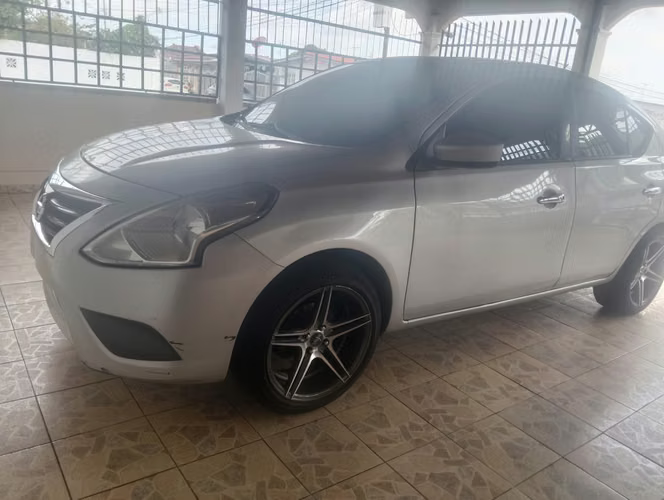 Se vende Nissan Versa 2015 usado - Imagen 10