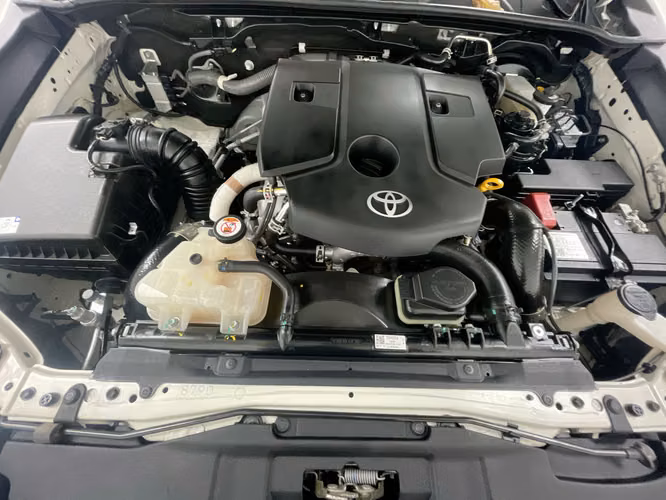 TOYOTA HILUX - 2025 - PPHX - Automarket