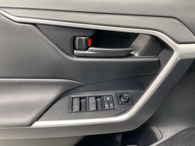 TOYOTA RAV4 - 2025 - RAX - Automarket - Imagen 8