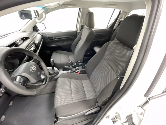TOYOTA HILUX - 2025 - PPHX - Automarket
