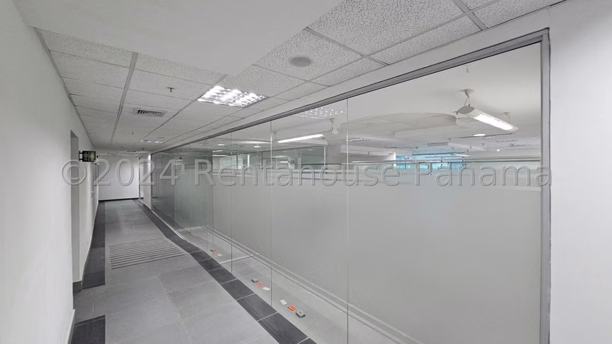I1192GRR Alquiler de Oficina Comercial en 	Costa del Este  - Imagen 4