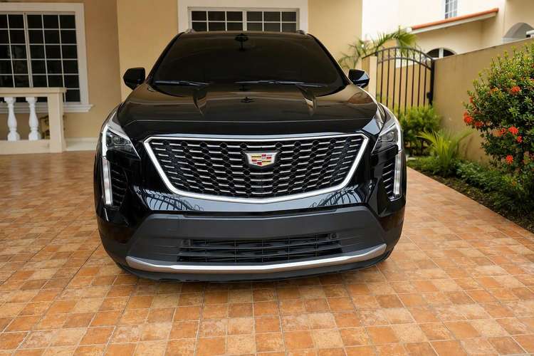 Cadillac XT4 top full range extras as new