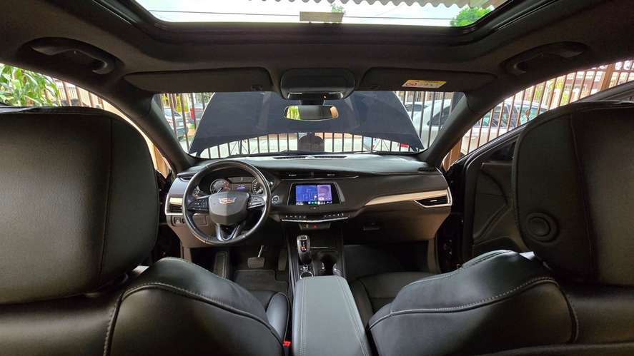 Cadillac XT4 top de gama full extras como nuevo