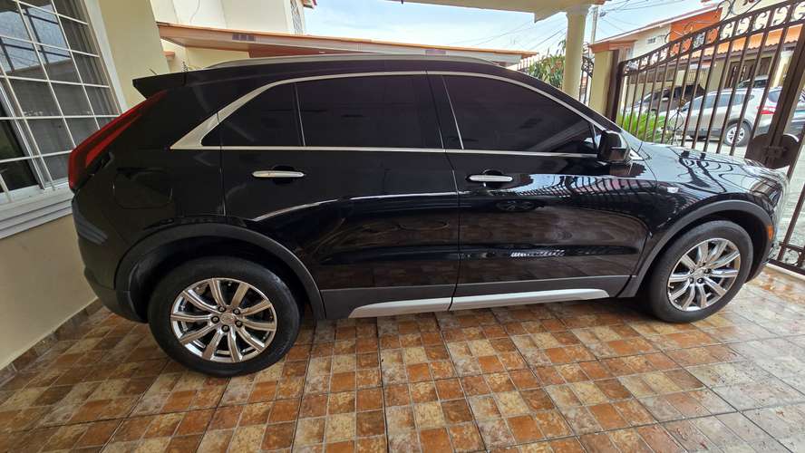 Cadillac XT4 top de gama full extras como nuevo