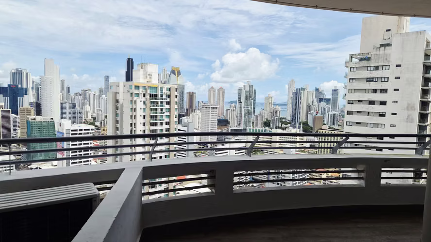 ALQUILER PH LUXOR 300 – BELLA VISTA | 3 RECÁMARAS + CBE