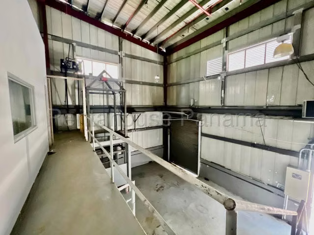Galera en venta en Tocumen 27LRL2454