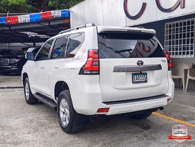 Toyota Land Cruiser Prado TX-L 2022 Automática EA8115