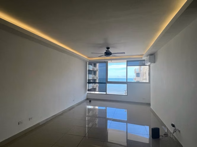 Se vende apartamento en Via Israel, con vista al mar  - Imagen 9