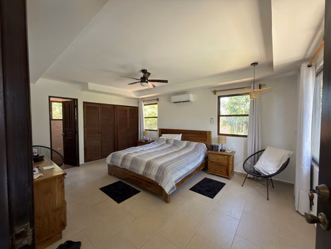Casa de Lujo en Coronado Golf | 6 Recámaras | Piscina | Amoblada - Imagen 5