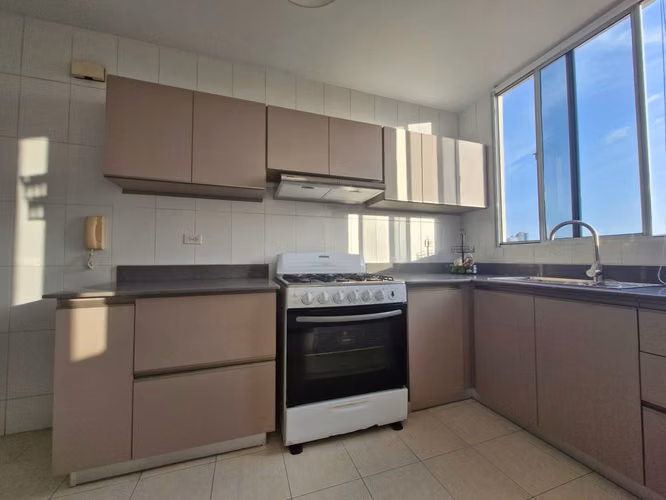 Dueño Vende Apartamento de 2 Recámaras en El Cangrejo - Imagen 4