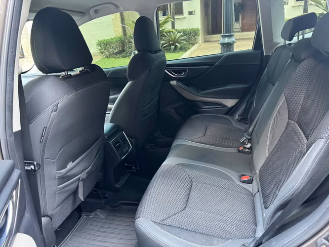 Subaru Forester casi nuevo  - Imagen 10