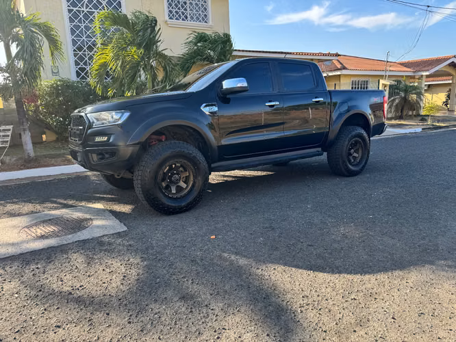 Ford Ranger full accesorios 4x4