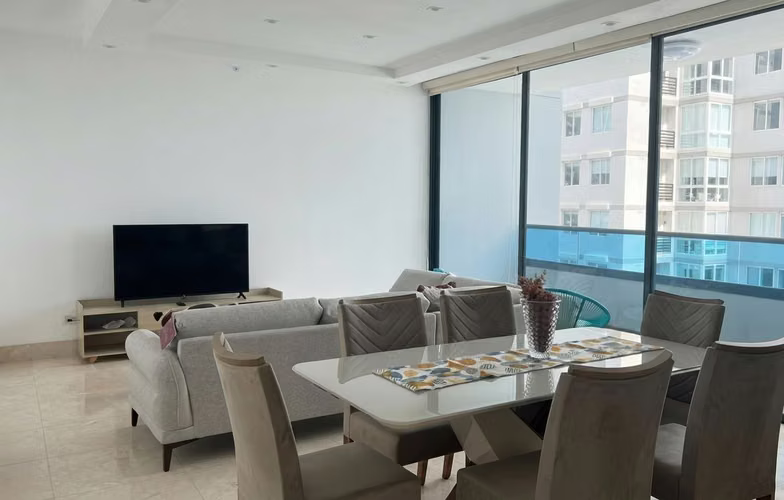 Apartamento en Punta Paitilla I amoblado I 2 Rec I con balcón y vista al mar - Imagen 4