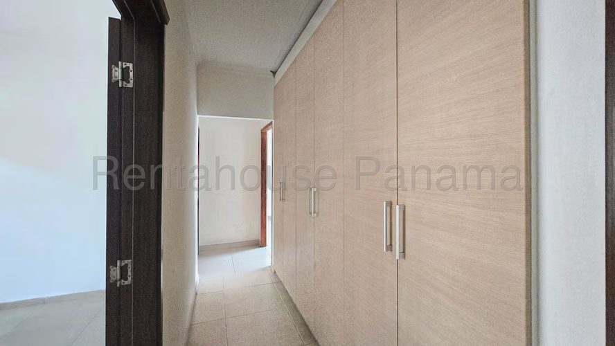 Venta de Casa en Altos de Panama Altos del Country CCO - Imagen 14