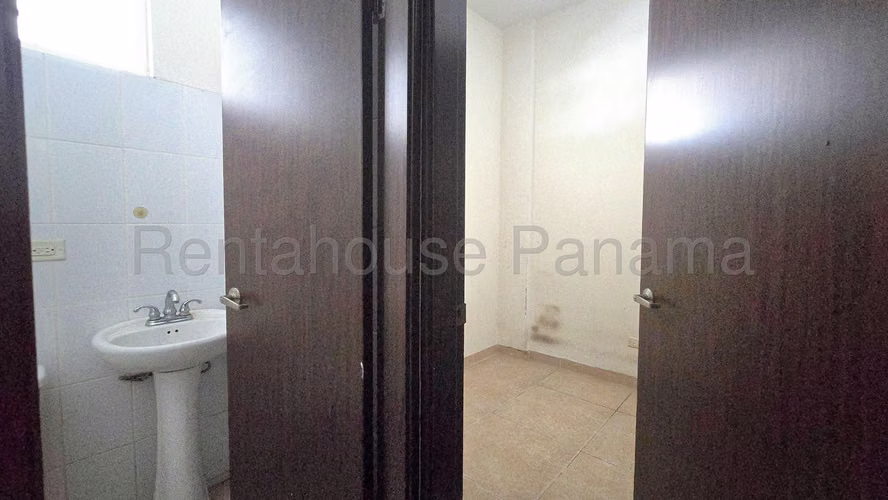 Venta de Casa en Altos de Panama Altos del Country CCO - Imagen 16