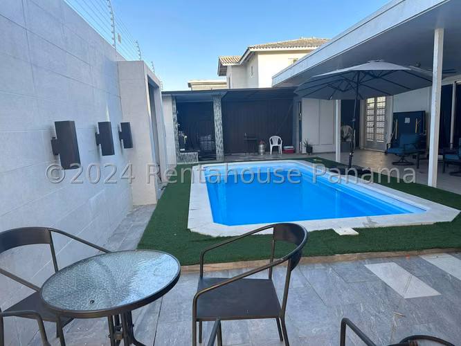 Venta de Casa Semi-amoblada en Chorrera Rolling Hills EC - Imagen 6
