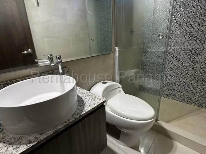 Venta de Casa Amoblada en Chorrera Riverview EC