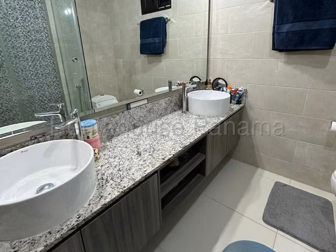 Venta de Casa Amoblada en Chorrera Riverview EC