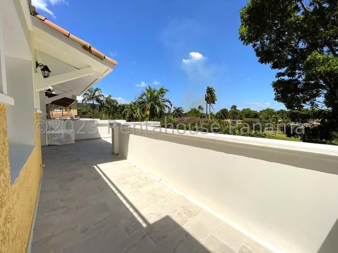 Venta de Apartamento en Ancon Ph Tucán Country Club KC
