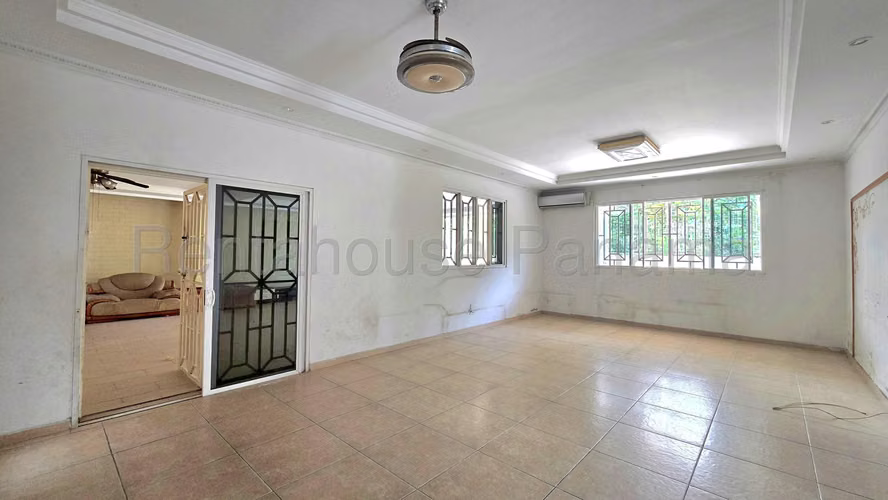 Venta de Casa en Altos de Panama Altos del Country 431.90 Mts PD - Imagen 3