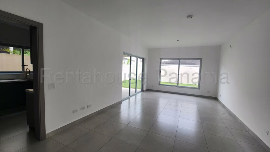Venta de Casa en Altos de Panama Altos del Parque 219 Mts PD - Imagen 4