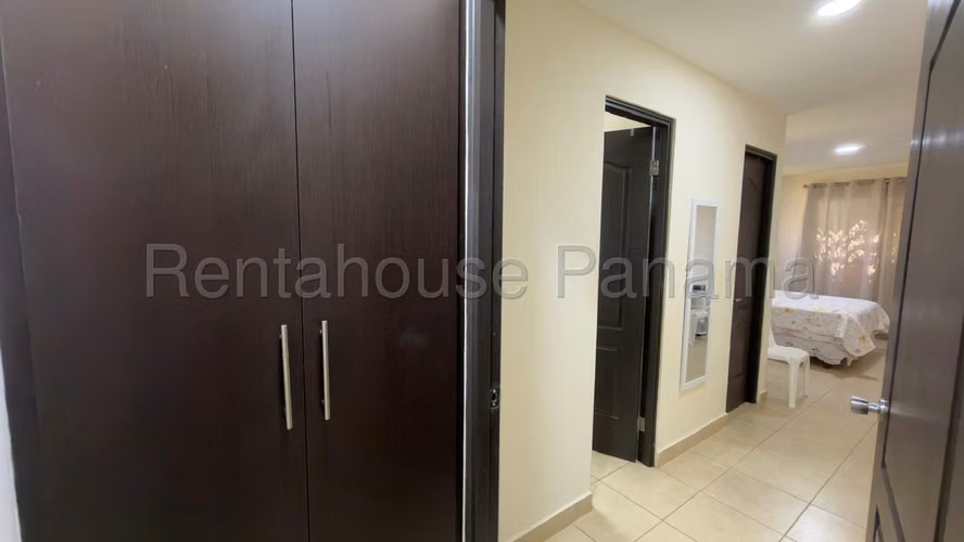 Vendo Casa de 300m2 en Chorrera Sunset Hills 27-1927SRZ