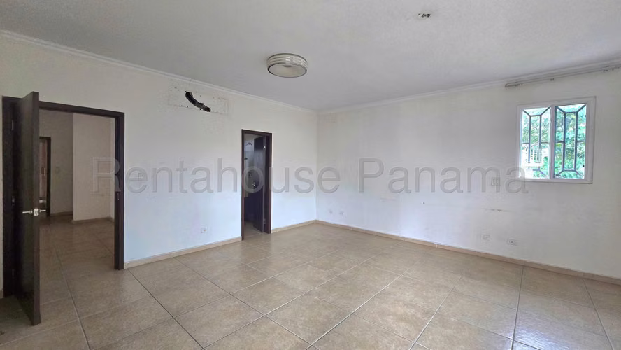 Vendo Casa de 431.90m2 en Altos de Panama Altos del Country 27-2453SRZ - Imagen 5