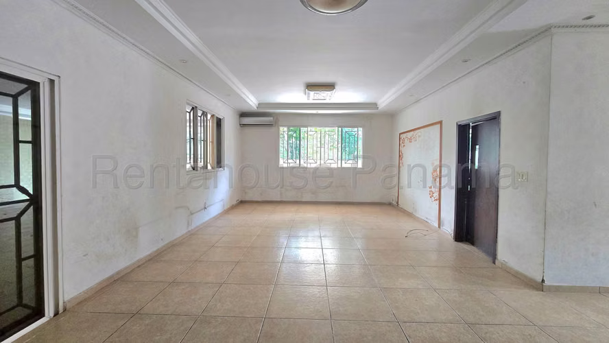 For sale House of 431.90m2 in Altos de Panama Altos del Country 27-2453SRZ