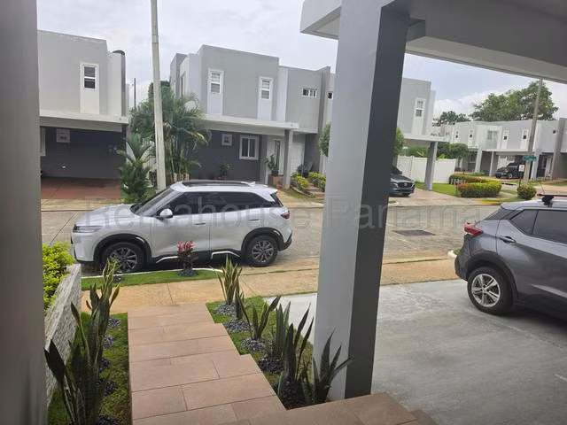 Casa en Venta en Brisas Del Golf JG - Imagen 2