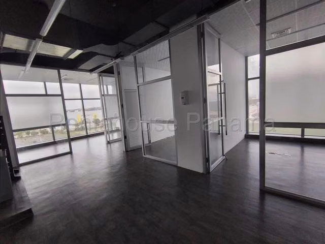 Oficina Comercial en Venta en Santa Maria JG - Imagen 12