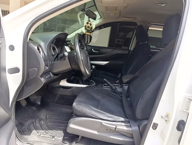 NISSAN NP 300 FRONTIER 2020 4X4  - Imagen 7