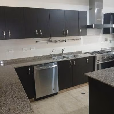 ALQUILER DE CASA CON PISCINA, ALBROOK (6)